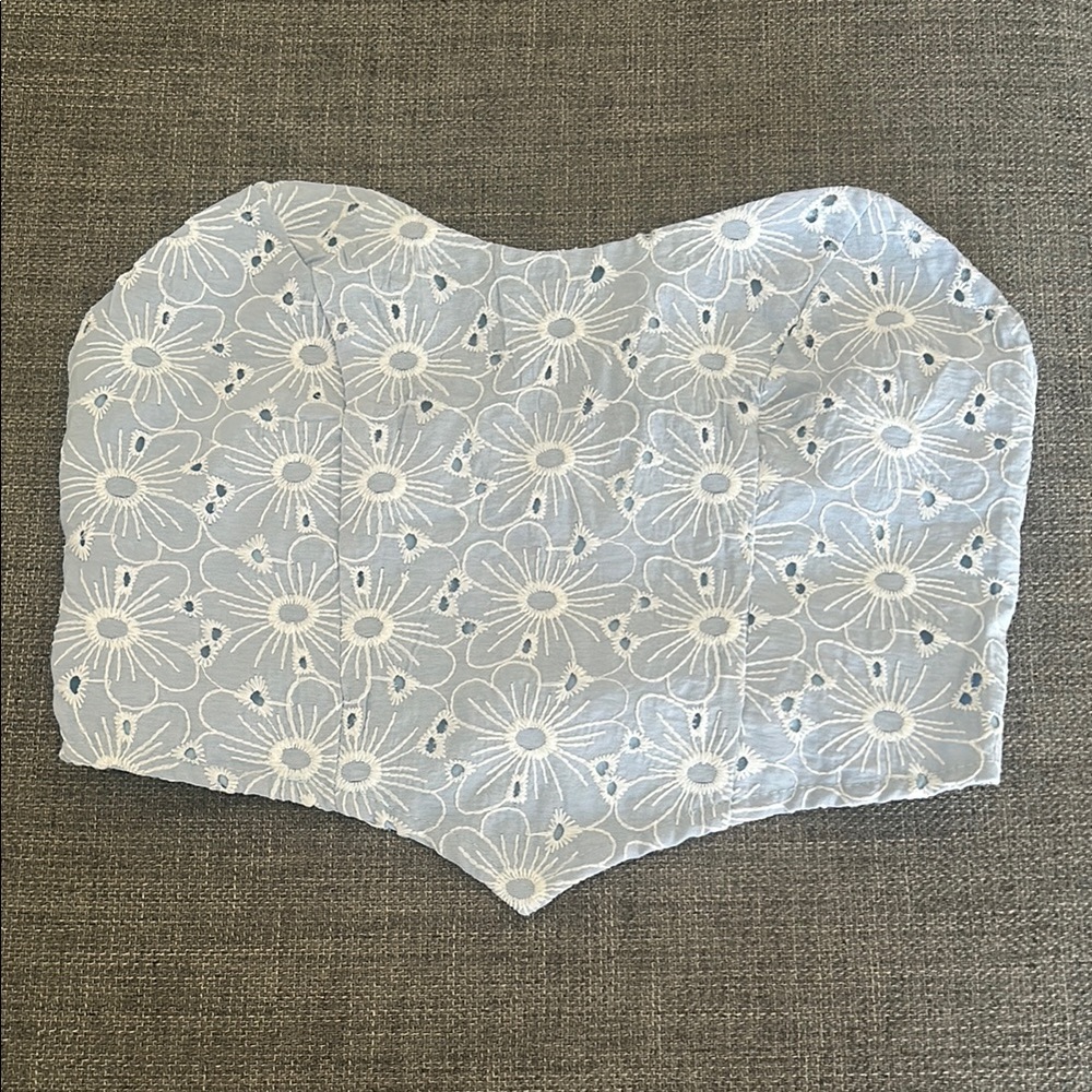 Salanta crop top.